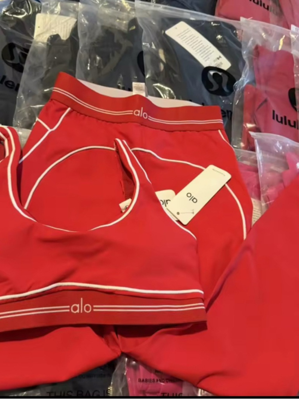 Red ALO Yoga Women's Yoga Set